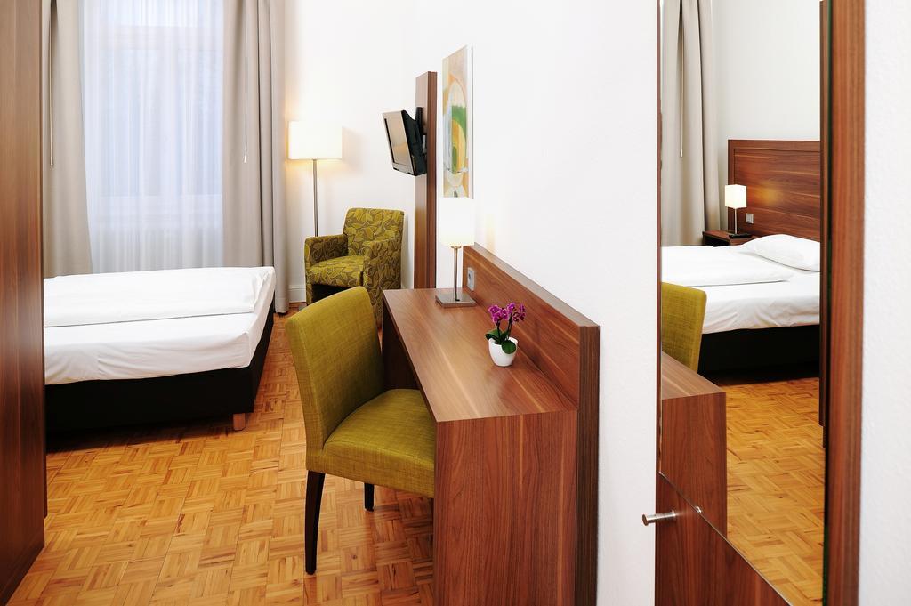 Bildungshaus St. Bernhard - Wohnen Und Tagen Hotel Rastatt Luaran gambar