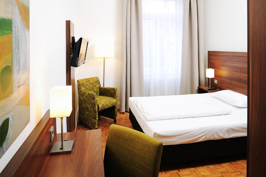 Bildungshaus St. Bernhard - Wohnen Und Tagen Hotel Rastatt Luaran gambar
